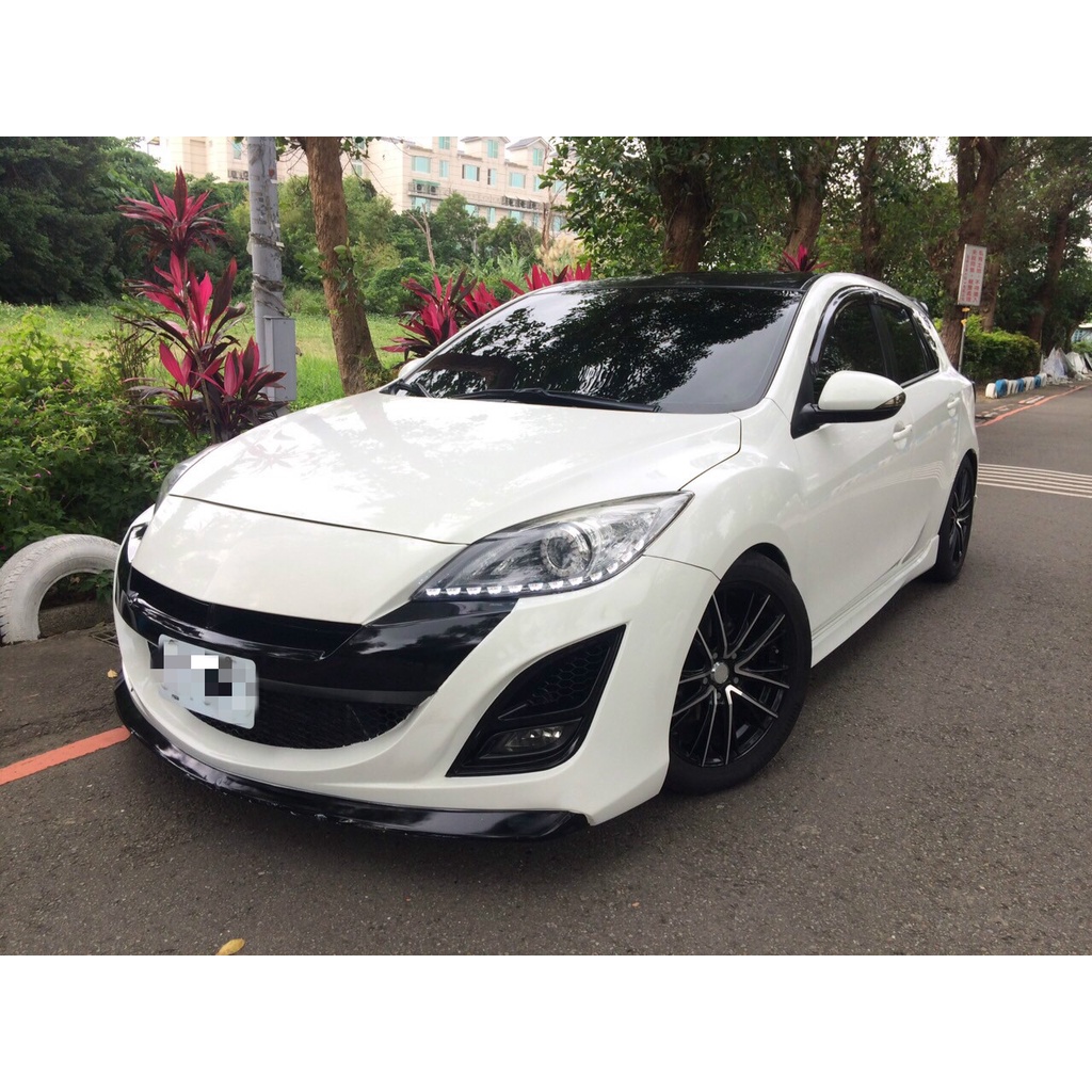 Fb:硬硬的車庫😎馬自達 MAZDA\馬三 5D 2.0 白 12年中古車 二手車 桃園 汽車 車用 強力過件