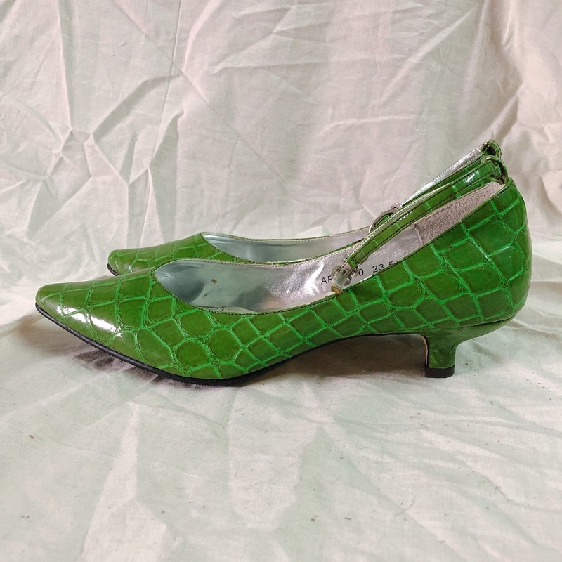 iki2 鱷魚壓紋低跟尖頭鞋 繫帶 時尚綠 23.5 動物紋