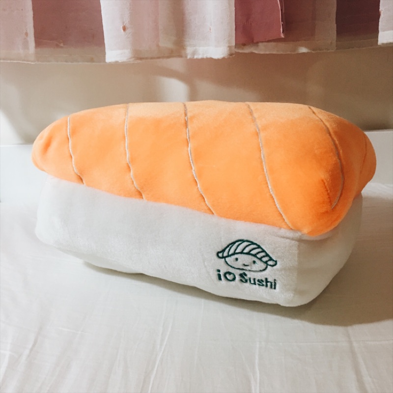 爭鮮 鮭魚握壽司抱枕 靠枕 枕頭