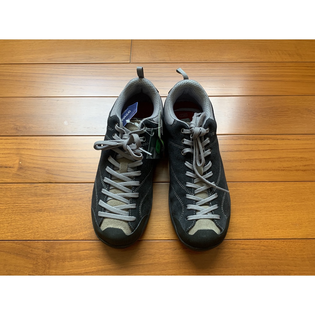 [全新] 正品 英國品牌Karrimor 男生麂皮戶外登山休閒鞋