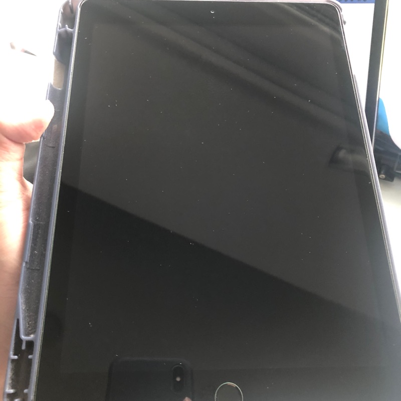 iPad 32G 2018 (6th) A1893