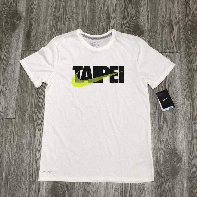 NIKE TAIPEI  城市 短Tee  AA4528-100