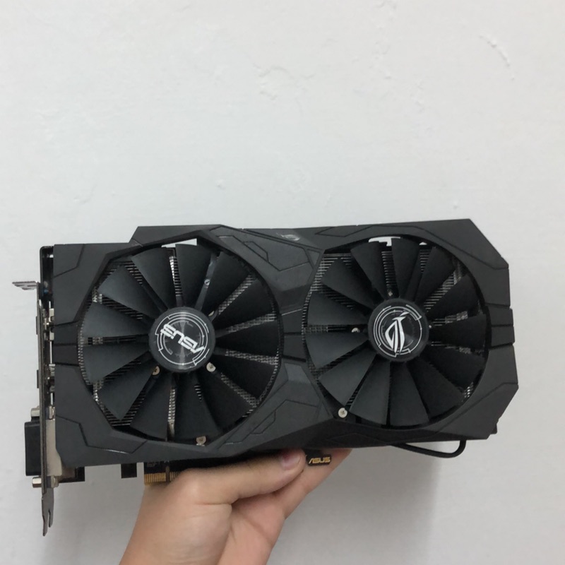 ASUS Rog strix rx570 4gd5 顯示卡 二手良品 絕非礦卡