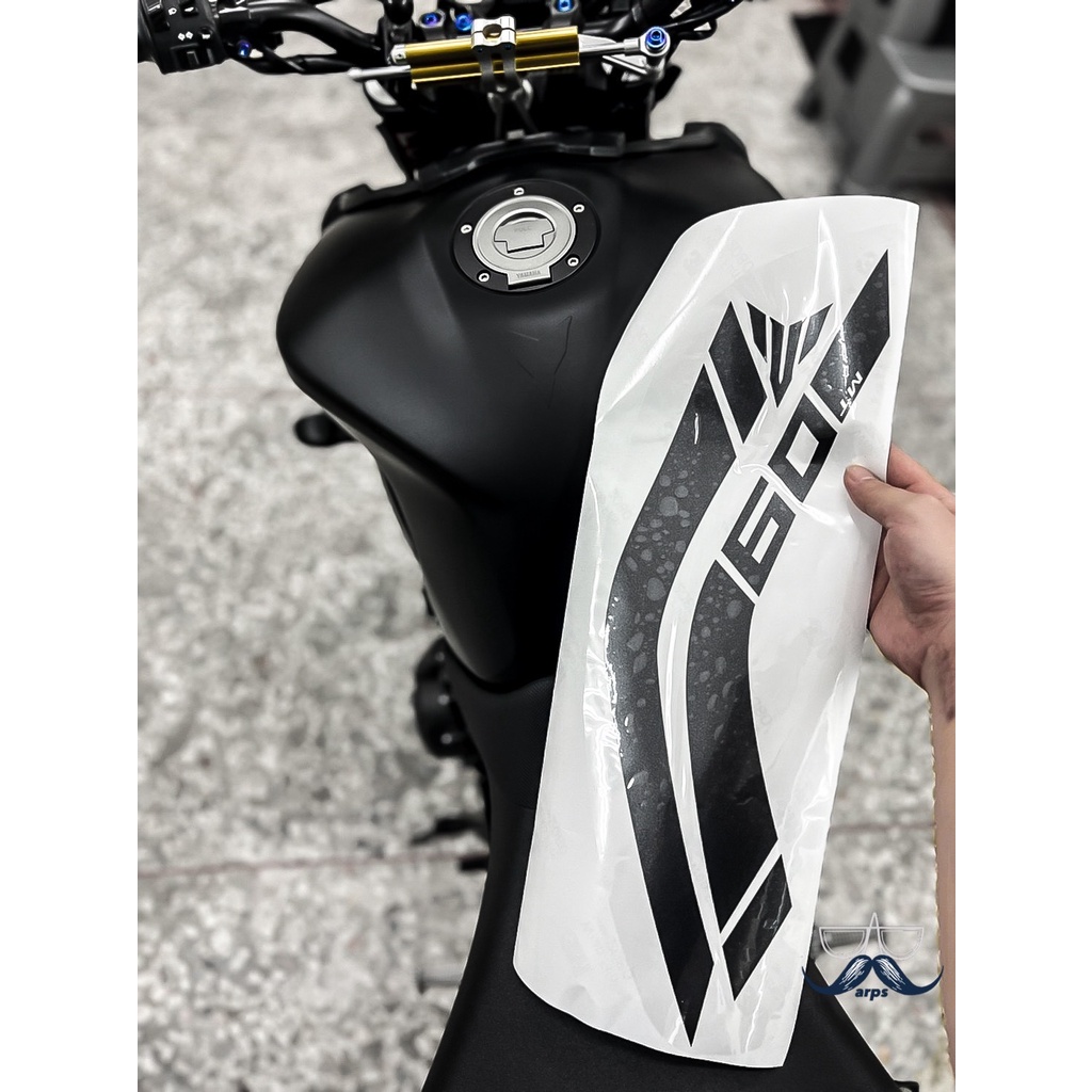 [老爸包膜店] Yamaha MT09 原廠拉線改色 油箱 拉線 電腦裁切