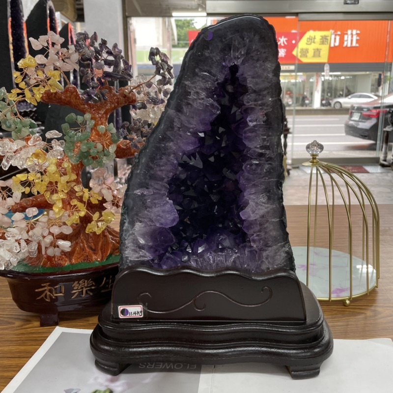 頂級巴西🇧🇷紫水晶洞 ESPb+✨11.4kg❤️共生瑪瑙邊✅天然黑紫大角晶體💜木型紫水晶洞 招財 招貴人