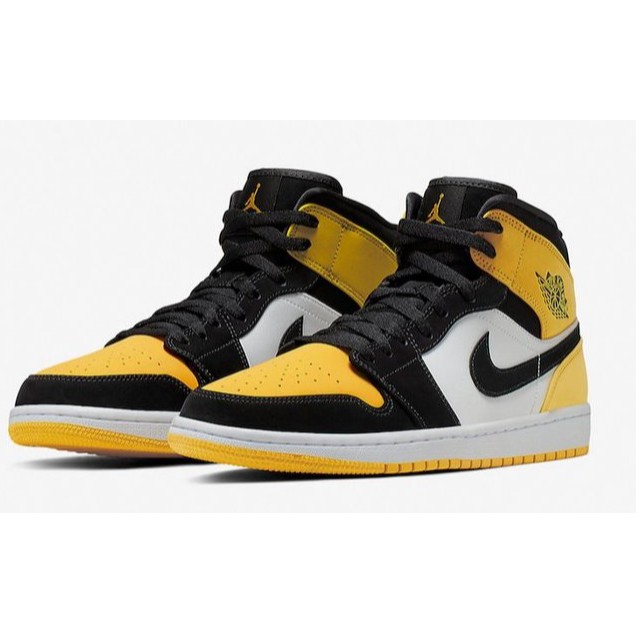 black tour yellow jordan 1