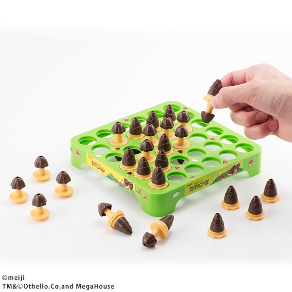 MegaHouse 桌遊 明治Meiji 巧克力造型 香菇山與竹筍村之戰 黑白棋 益智玩具 (511258)