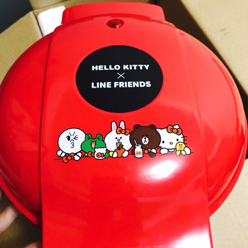 Hello kitty x Line friends 聯名款 好放鬆鬆餅機
