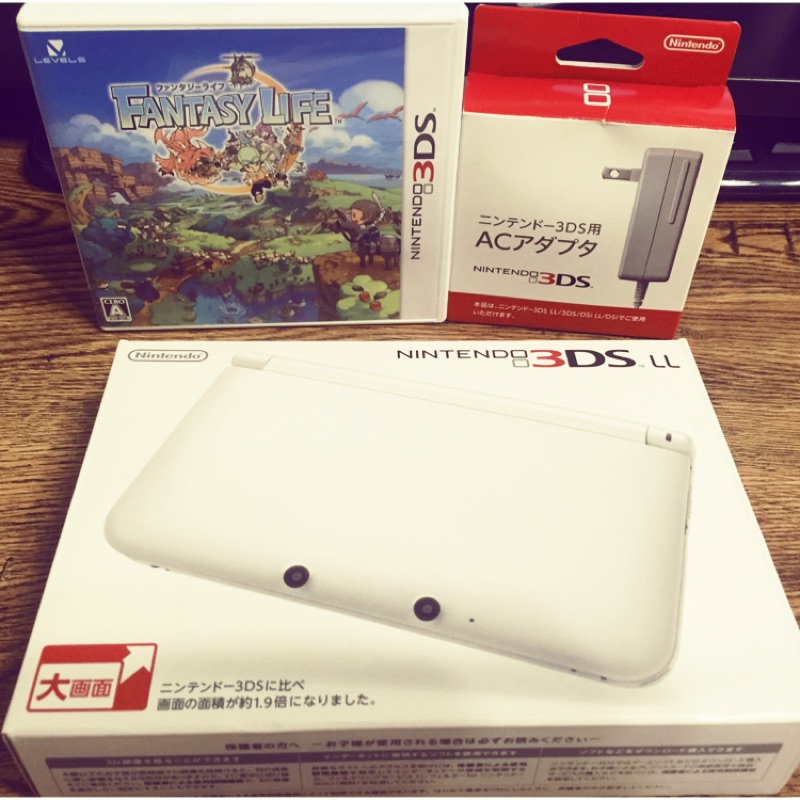 二手 3DS LL 日規機 9成新少玩 + 日文版Fantasy Life + 原廠變壓器
