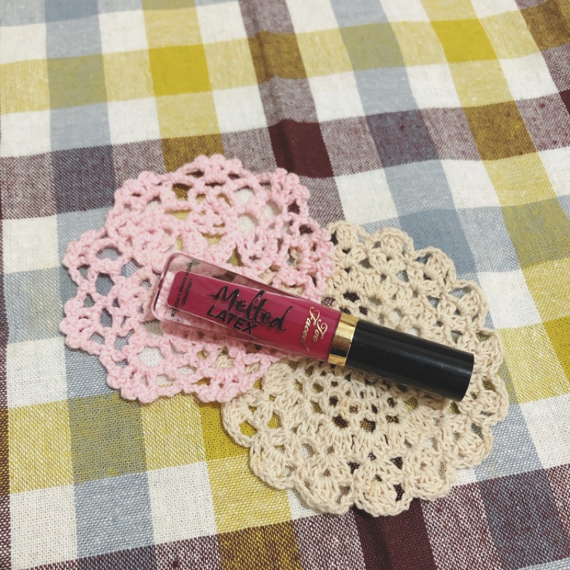 Too Faced melted latex 唇釉 色號：Hot Mess 3ml