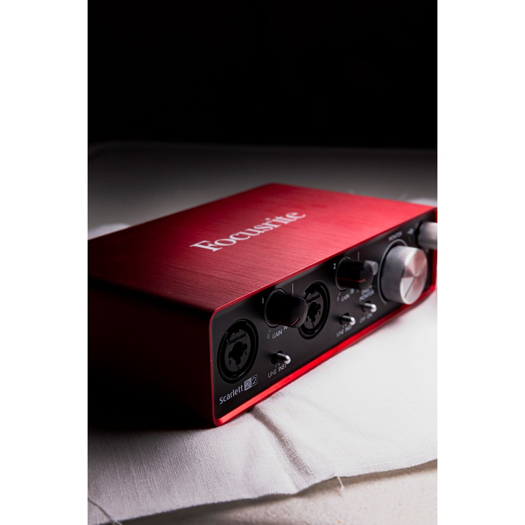 Focusrite 2i2 錄音介面 二手 宅錄 錄音器材