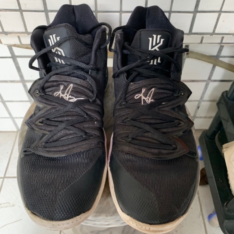 Nike Kyrie 5 ep XDR ky5爾文 US9.5 黑白配色 附原鞋盒 型號AO2919-901 保證公司貨