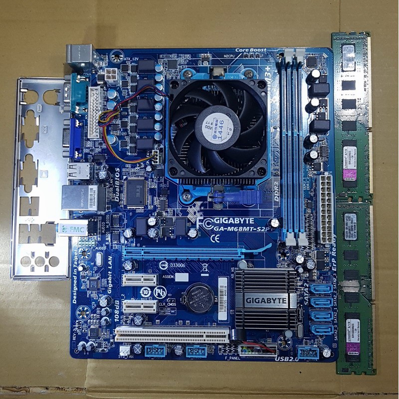 技嘉GA-M68MT-S2P主機板+Athlon II X4四核心處理器+DDR3 4GB終保記憶體【自取價 1200】