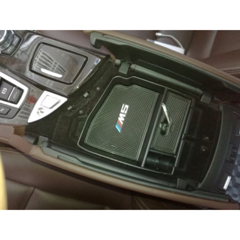 寶馬 BMW 5 F10 F11中央 扶手 零錢盒 中央扶手 置物盒 520d 520i 528i 530i 540i