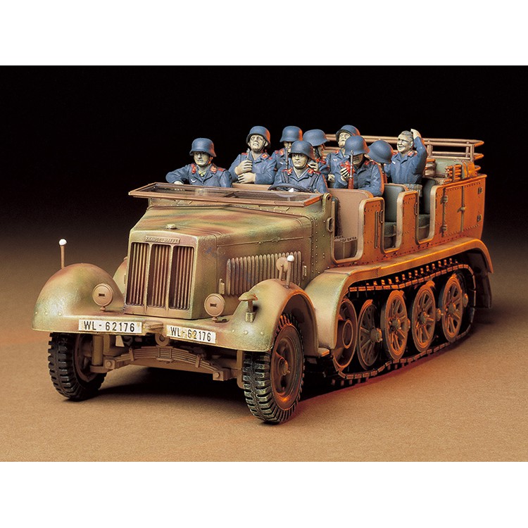 【星玥模型】1/35 二戰德軍 8噸 半履帶運兵拖車 模型