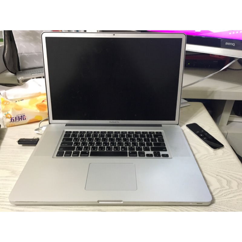 Apple筆電 Macbook pro 17吋 末代(客制螢幕、Cpu、原廠外盒保留)