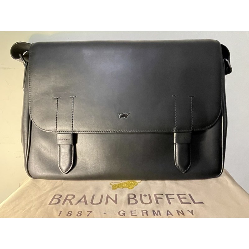 全新BRAUN BUFFEL GERMANY 🇩🇪德國 小金牛 牛皮 斜背包 側背包 郵差包 黑色  經典