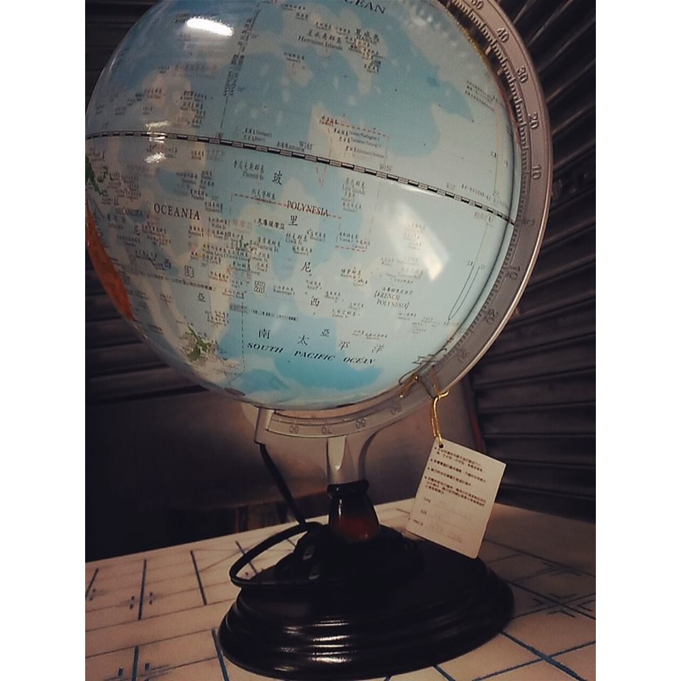 12吋地球儀 地球 地圖 燈泡 光 木質底座 藍色 海洋 黑貓可