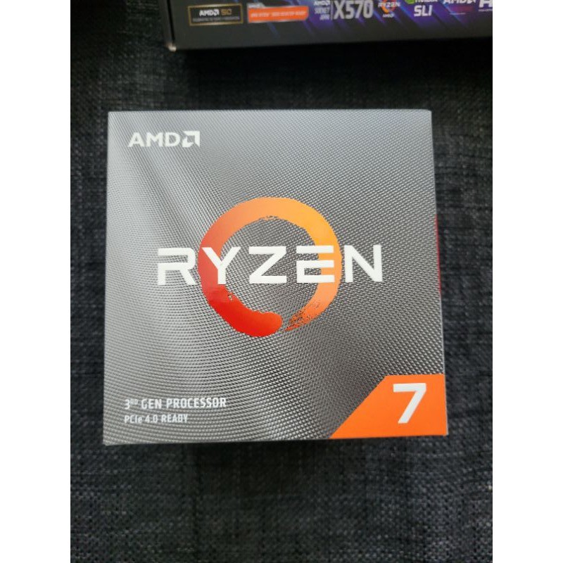 AMD Ryzen 7-3700X 3.6GHz八核心 中央處理器 總代理全新未拆封