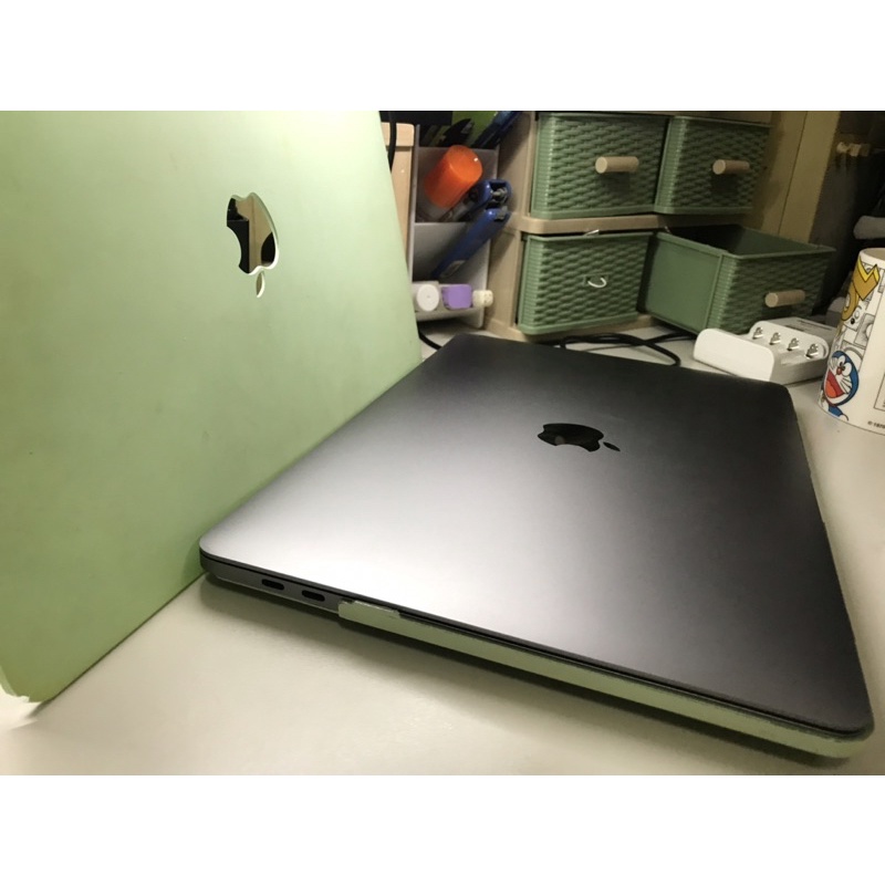 MacBook Pro 2019 13吋 8+128G 4核8執行緒 2020.03購入