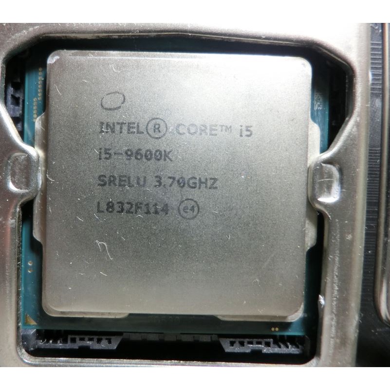 intel i5 9600k cpu有內顯 保固內