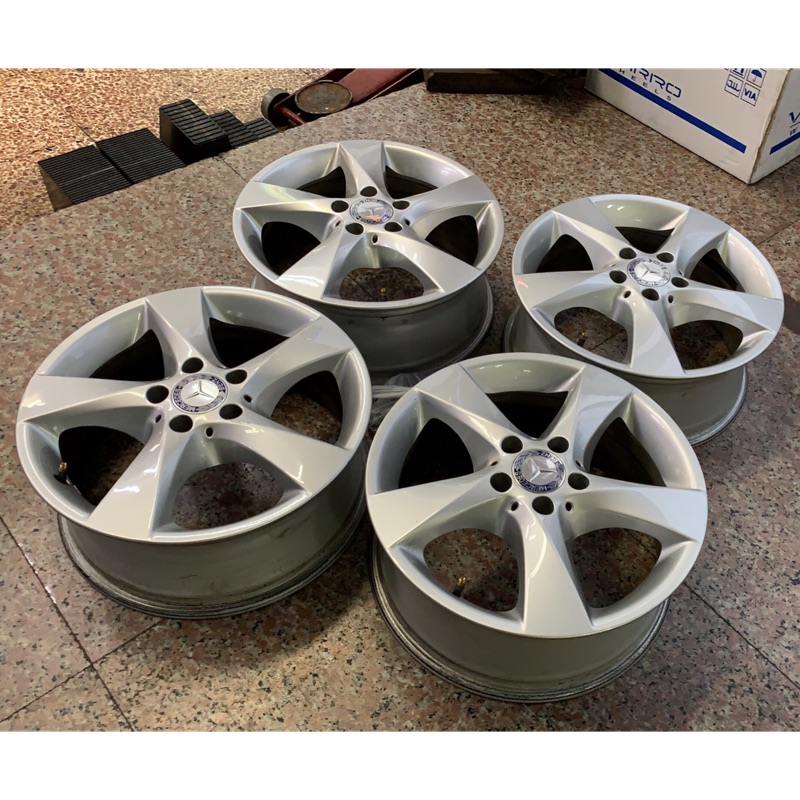 高雄人人輪胎 中古鋁圈 賓士 benz v250d 17吋 原廠鋁圈 5孔112 一組四顆 兩顆有傷 不含輪胎 Vito