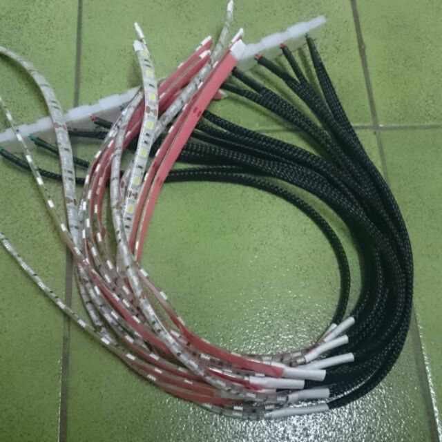 現貨當日寄！LED 燈條 機殼專用 電腦燈條 12V 大4Pin 接頭 18燈 30CM