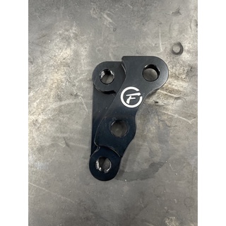 Smax ABS FORCE Brembo 對四267mm卡座 對應原廠前叉