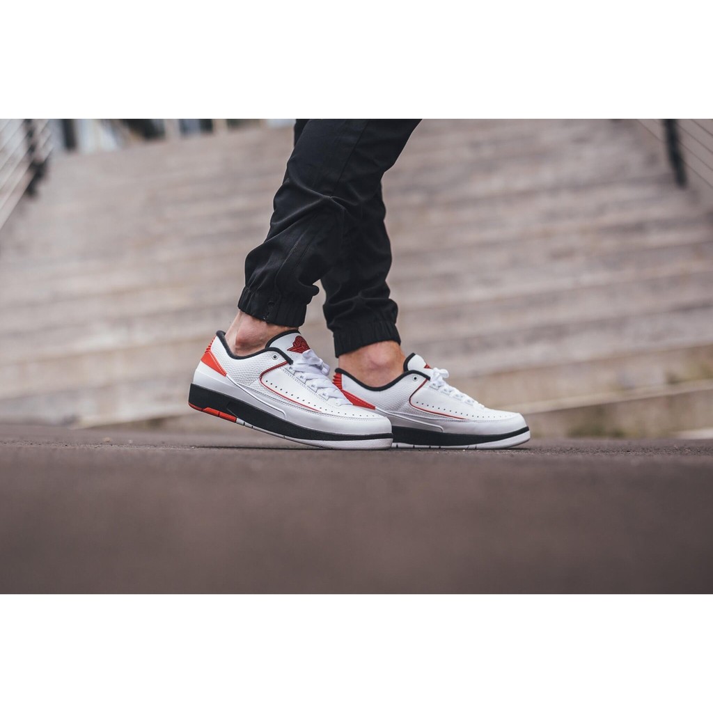 air jordan 2 retro low chicago
