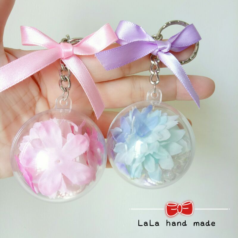LaLa雜貨~浪漫花瓣壓克力球鑰匙圈 吊飾 包包吊飾