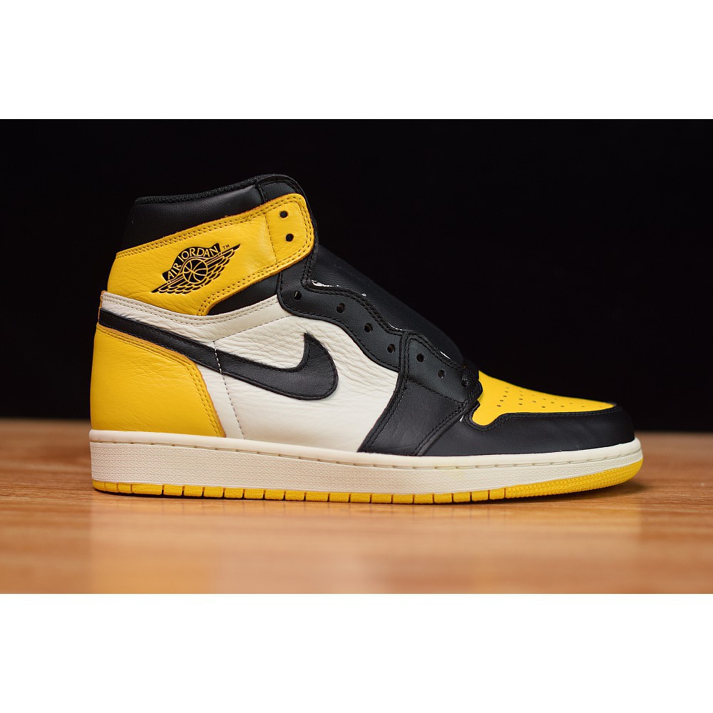 nike jordan 1 yellow toe