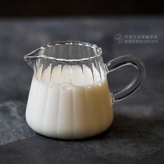 手工玻璃杯奶罐迷你咖啡奶杯耐熱玻璃咖啡奶壺奶盅復古條紋玻璃奶杯帶引流嘴公道杯可微波170ml
