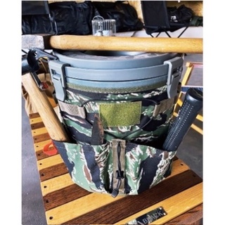 【新貨】STANLEY 史丹利 冒險系列 Water Jug ​ 冰桶水桶 7.5L 新款 戰術扣環 虎斑迷彩戰術外套