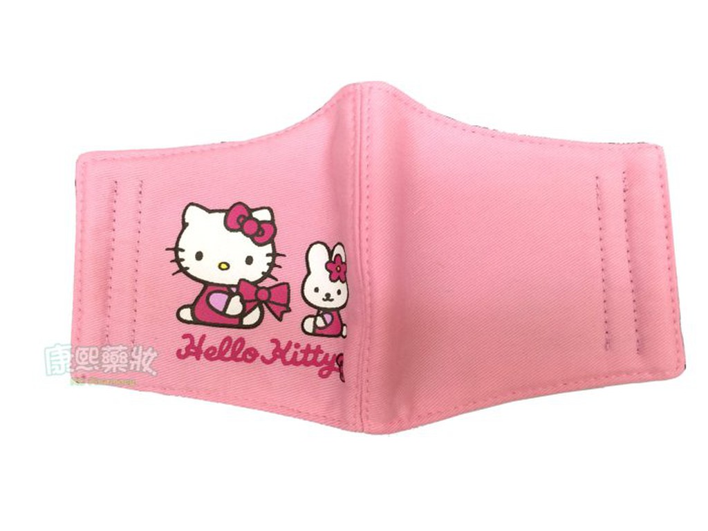 【康熙藥妝】【三麗鷗 Hello Kitty 凱蒂貓 兒童立體布口罩 (1入)】三麗鷗授權正品，可水洗(公司貨)