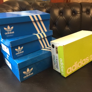 正版Adidas Originals 古典愛迪達運動鞋球鞋空鞋盒/空紙盒/空紙箱/收納盒收納箱～愛迪達 adidas