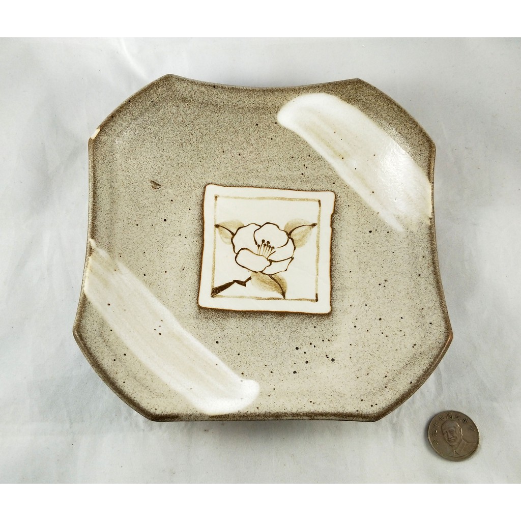 四方草 正方 盤子 盤 圓盤 菜盤 餐盤 水果盤 點心盤 湯盤 餐具 日本製 陶瓷 可用微波爐 電鍋