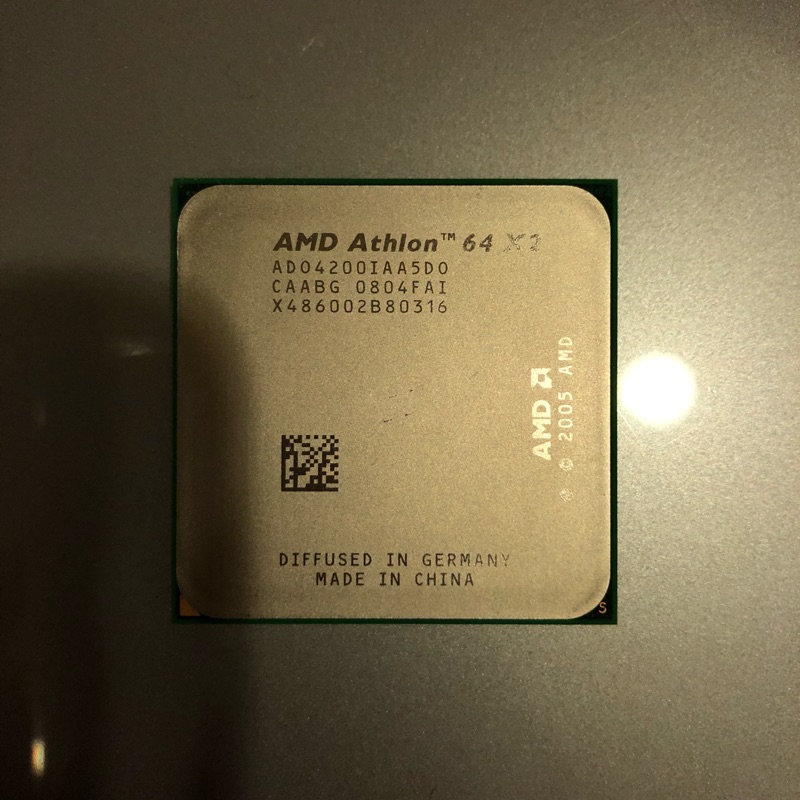 AMD Athlon 64 X2 4200+ AM2（CPU、晶片、處理器）