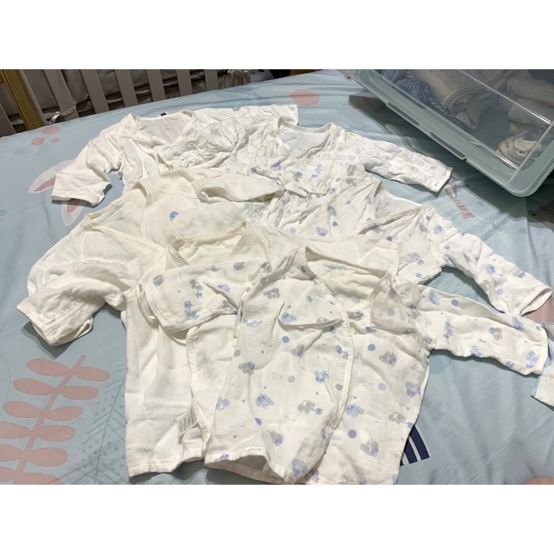 *二手*麗嬰房-新生兒（0-3個月）紗布衣