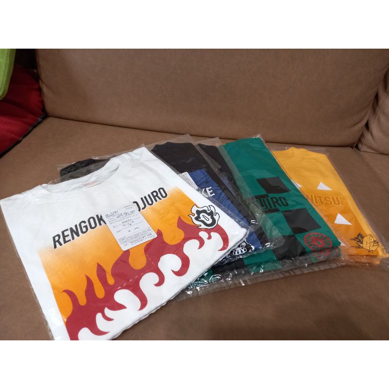 《鑫荷屋》全新現貨 日本購回 童裝 鬼滅之刃 角色代表圖案短袖上衣 130cm 140cm