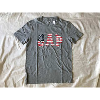 【天普小棧】GAP Americana Logo Tee美國國旗圓領短袖T恤 棉T灰色 S/M/L/XL號現貨抵台