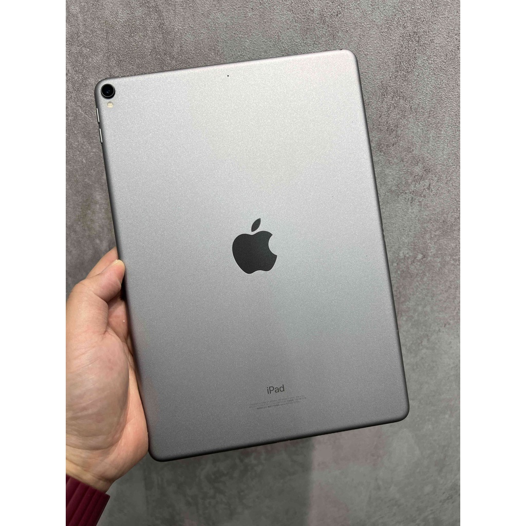 iPad Pro 10.5" Wifi 256G 太空灰色 漂亮無傷 只要8500 !!!