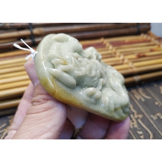 【禾賢行】天然翡翠.緬甸玉.黃翡飄蜜糖黃-飛龍在天/榮華富貴.手工精雕墬子.項鍊.玉珮.220506A1