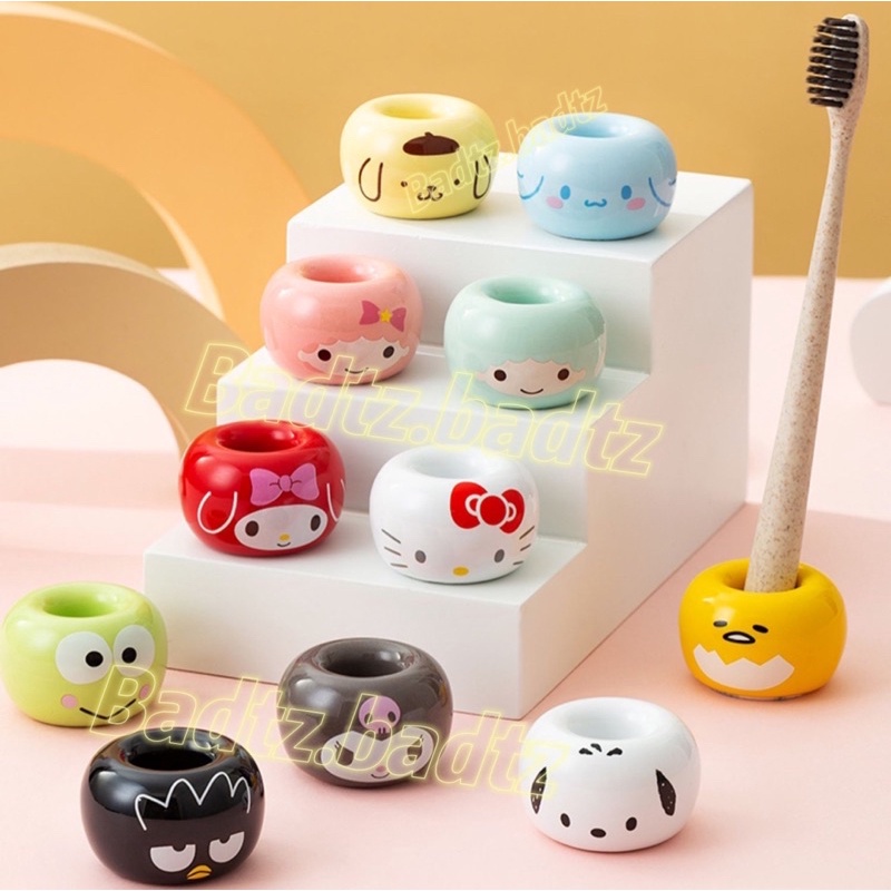 酷企鵝有現貨❤️hello kitty 美樂蒂 雙子星 大耳狗 布丁狗 酷企鵝 大眼蛙 蛋黃哥 帕恰狗 陶瓷牙刷架 筆架