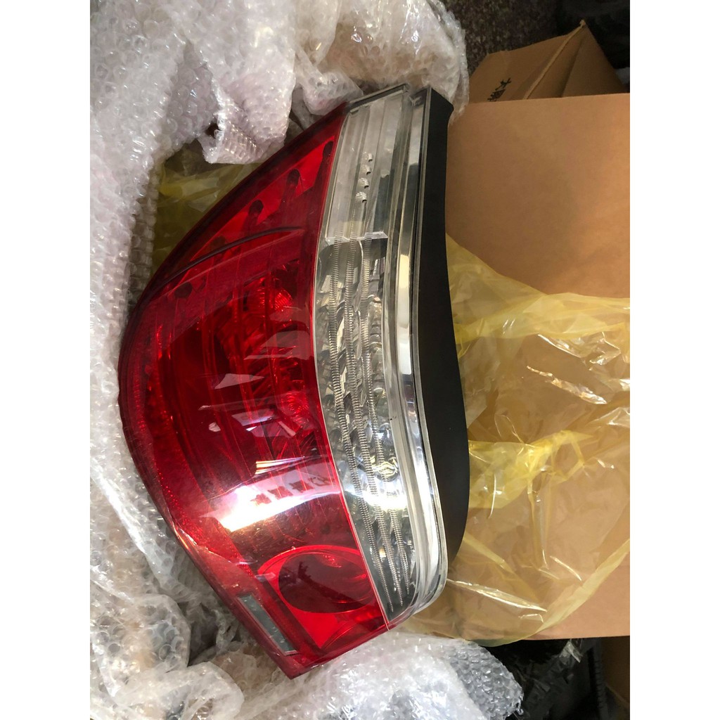 BMW523IE60美規方向燈(紅色)非黃色拆下來的!!