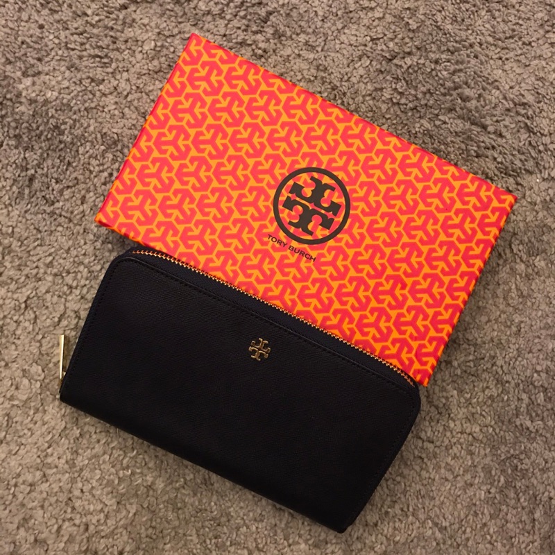 TORY BURCH 素面防刮牛皮拉鍊長夾(正品）