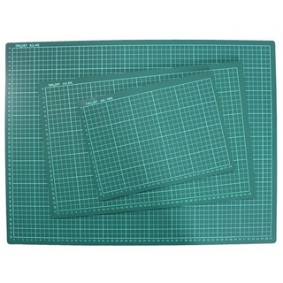 A4切割墊 16K切割板 深綠色/一片入有格 桌墊切割板 切割墊板 30cm x 22cm MIT製-信億C