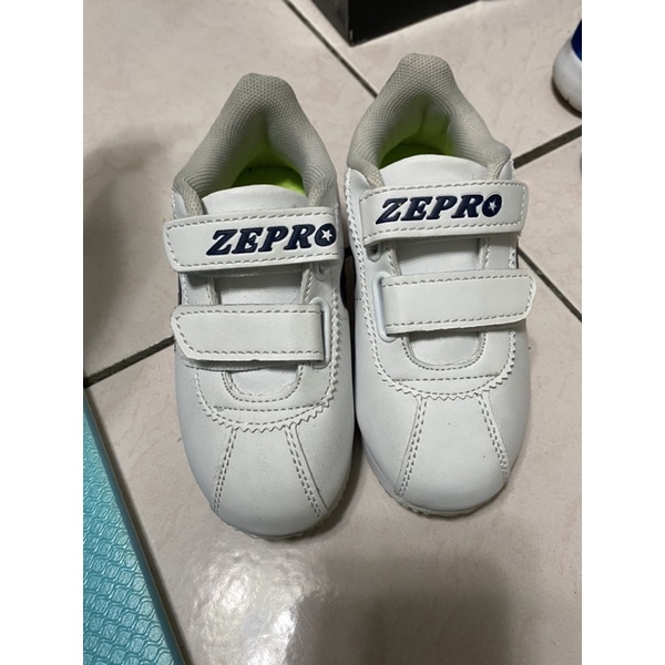 ZEPRO白色阿甘鞋童鞋