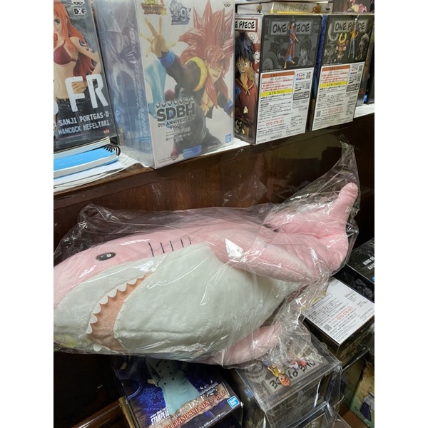 ikea  鯊魚 粉 60cm