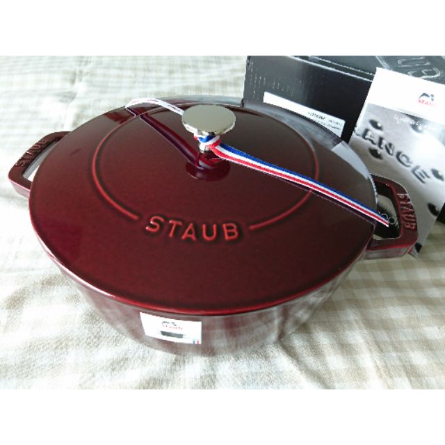 全新現貨 Staub 24cm 石榴紅 媽咪鍋 琺瑯鑄鐵鍋 法國製 3.6L 24公分 勾紋鍋 湯鍋圓鍋 史大伯LC同級