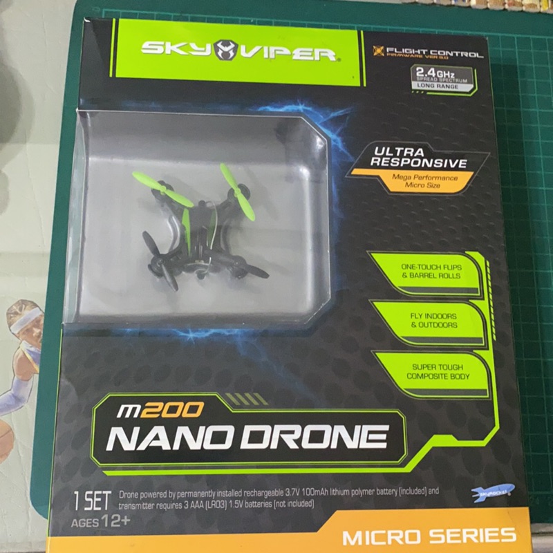 SKY VIPER M200 NANO DRONE 2.4 GHz 飛行器